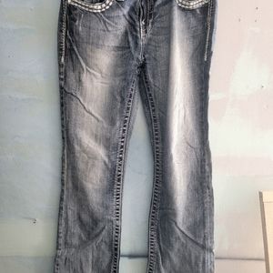 Women's size 28 Day Trip Jeans.